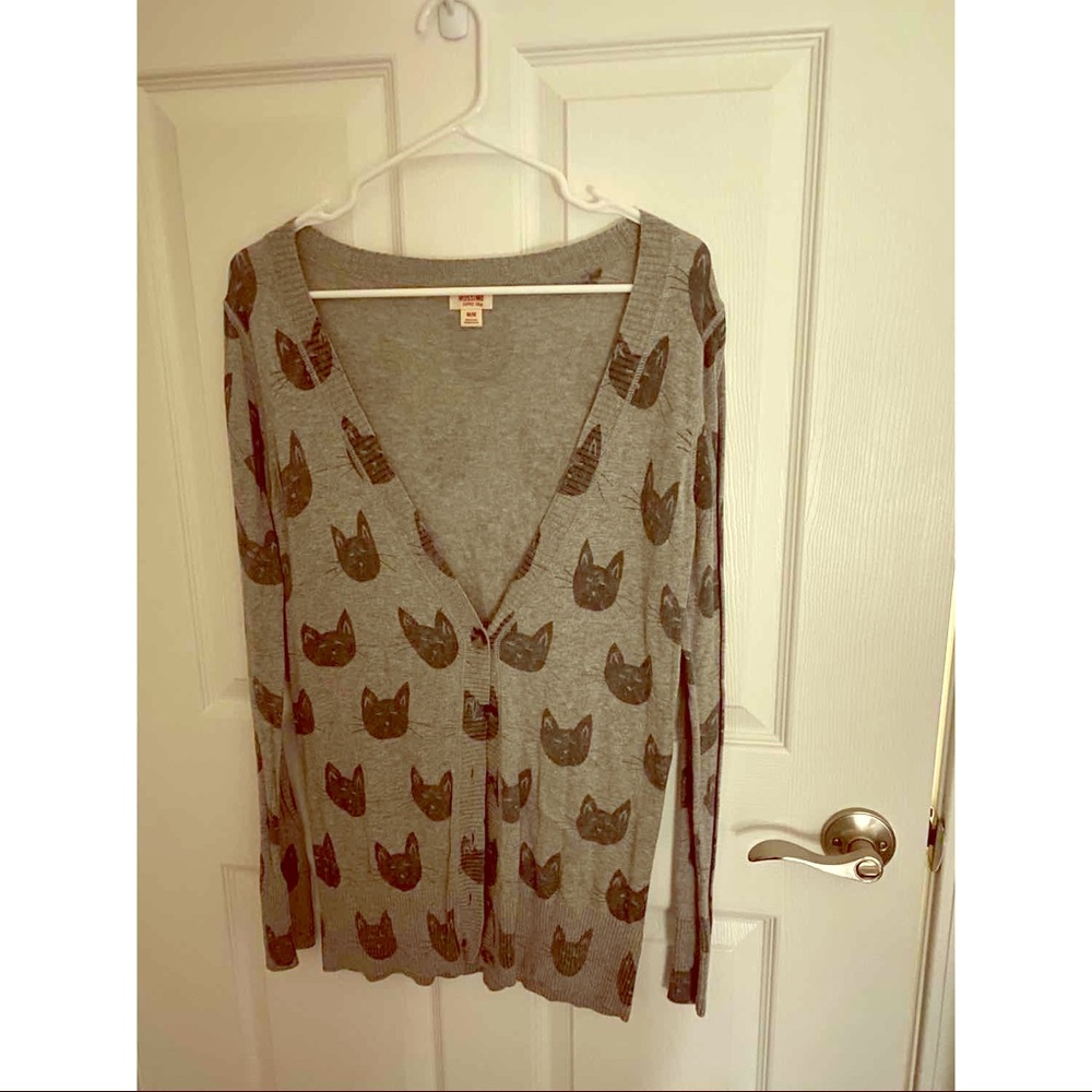 Mossimo grey kitty sweater